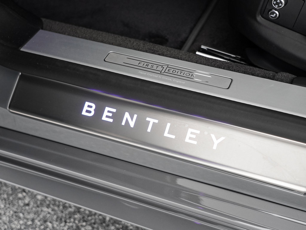 Certified 2025 Bentley Flying Spur Plug-In Hybrid AWD/4WD image 19