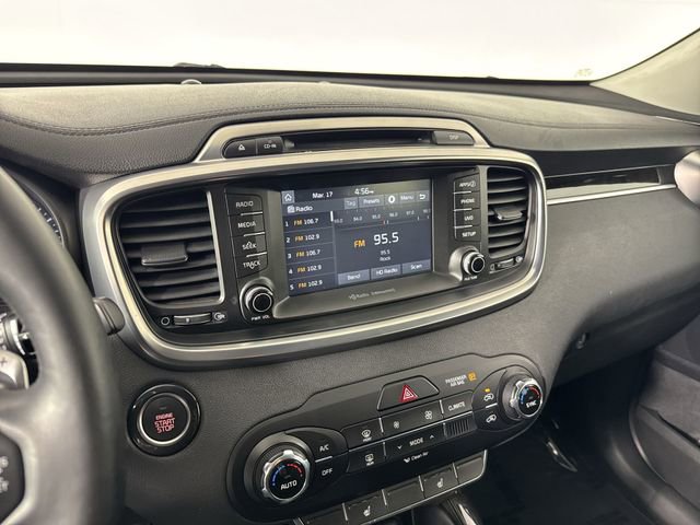Used 2017 Kia Sorento EX image 6