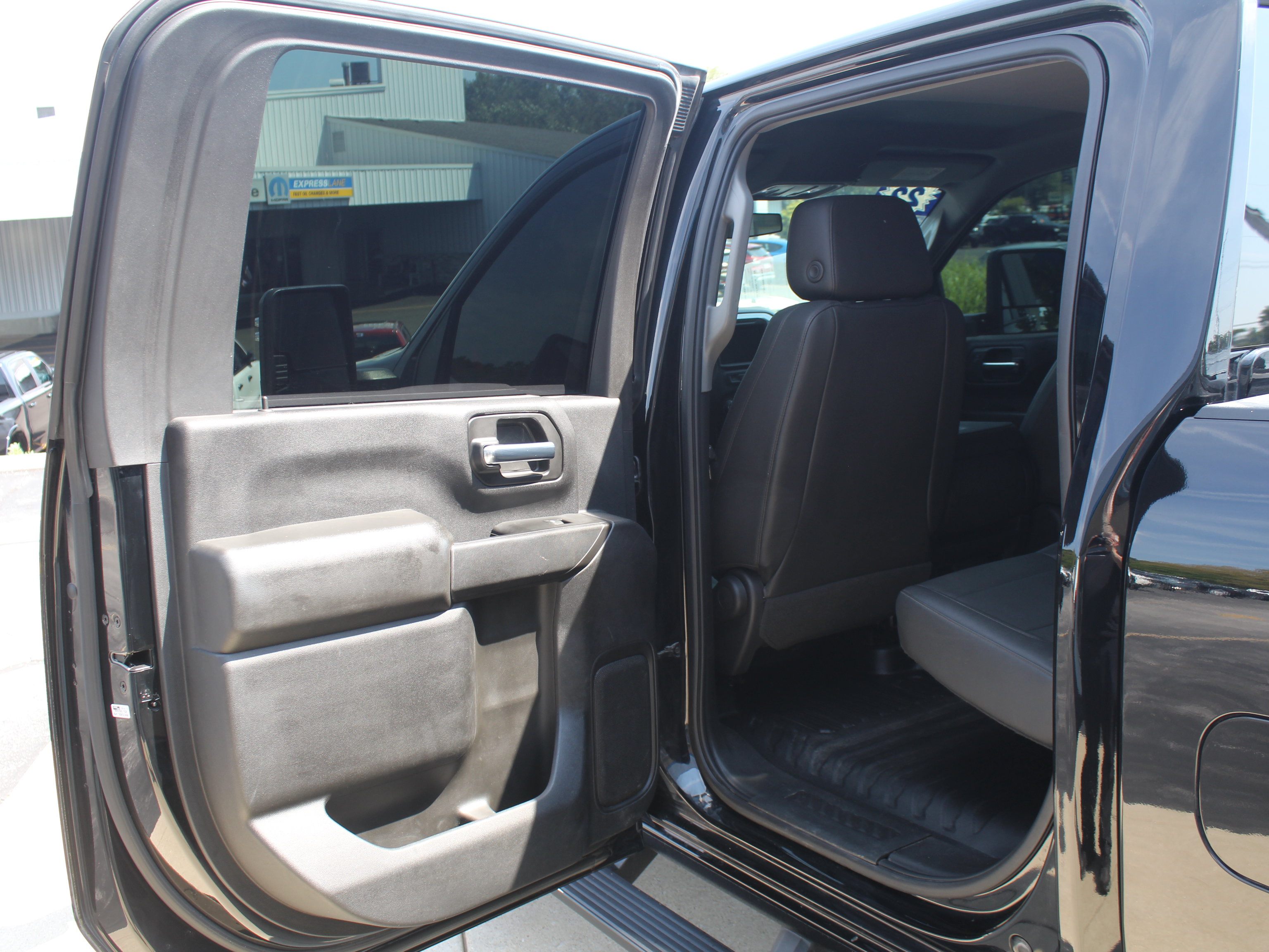 Used 2022 Chevrolet Silverado 2500 W/T w/ WT Convenience Package AWD/4WD image 22