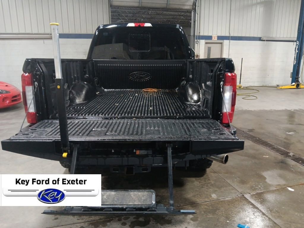 Used 2017 Ford F250 Lariat w/ Lariat Ultimate Package image 13