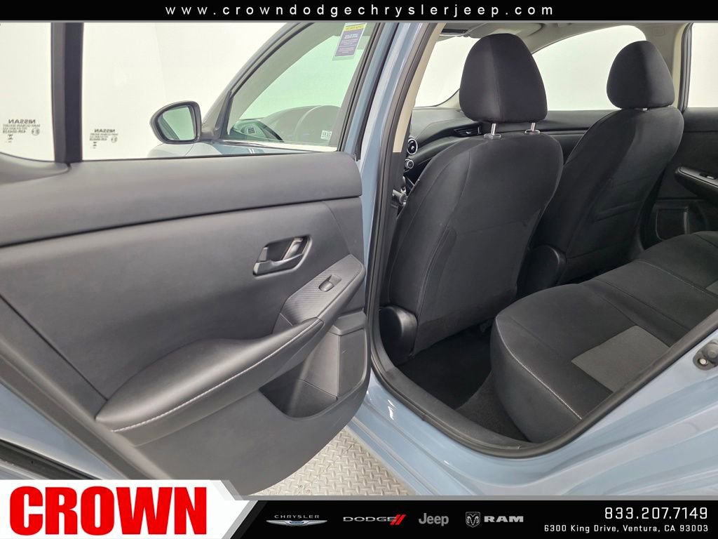 Used 2025 Nissan Sentra SV image 18