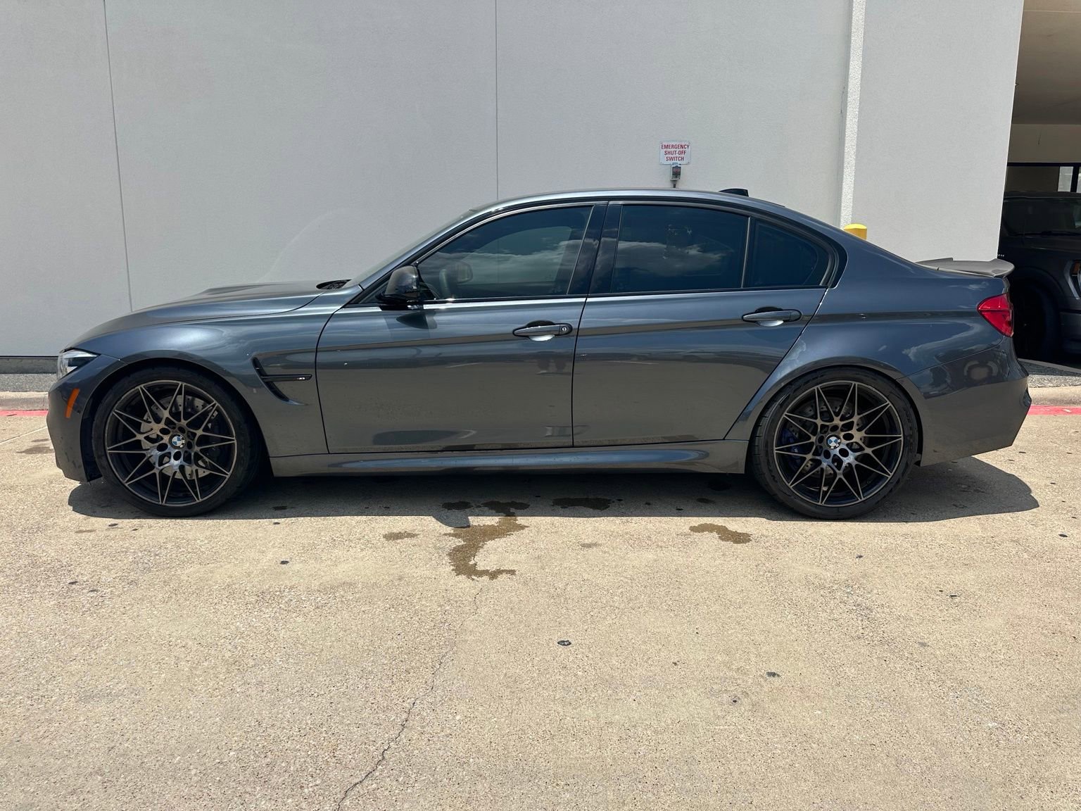 Used 2018 BMW M3 w/ Competition Package RWD image 4