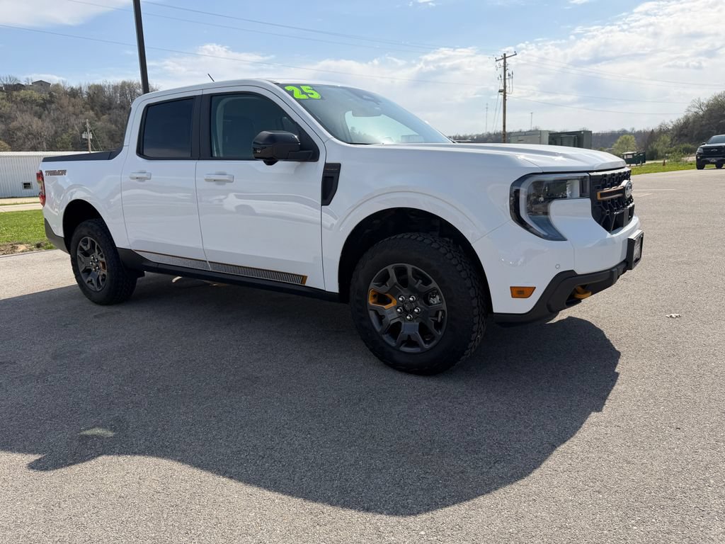 Used 2025 Ford Maverick Tremor AWD/4WD image 3