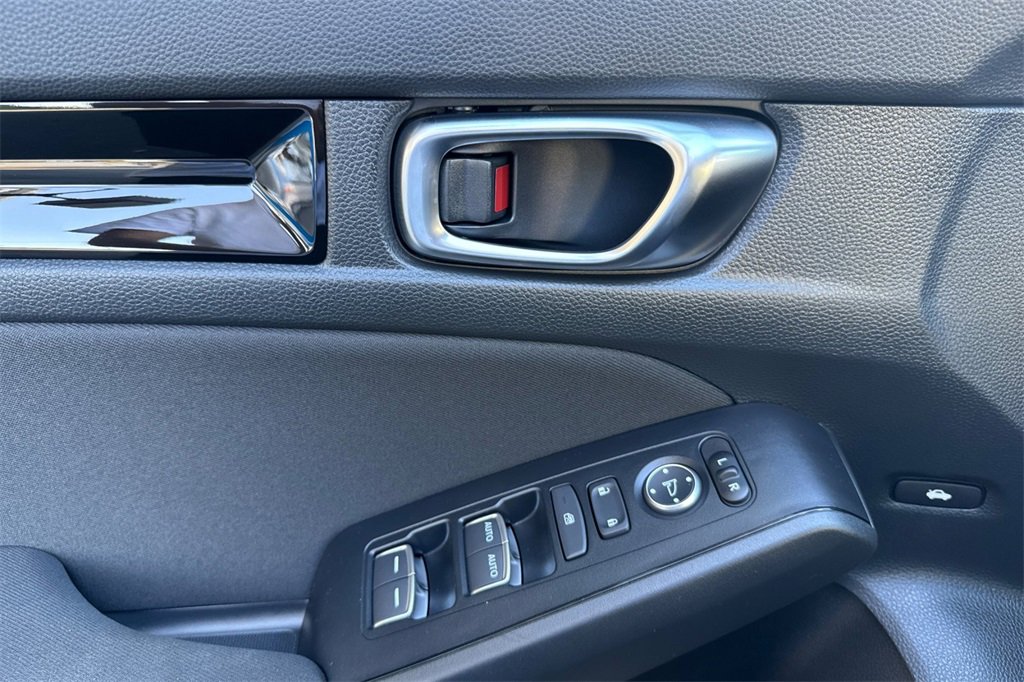 Certified 2025 Honda Civic Sport image 10