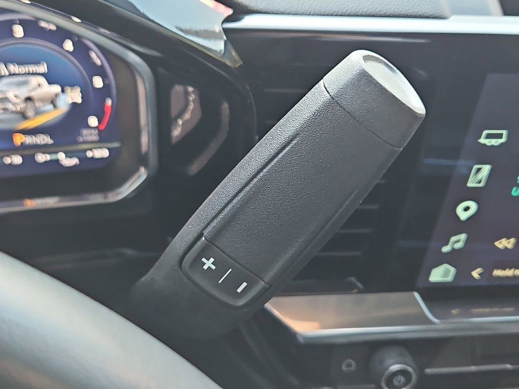 Used 2024 Chevrolet Silverado 3500 LT w/ Convenience Package image 27