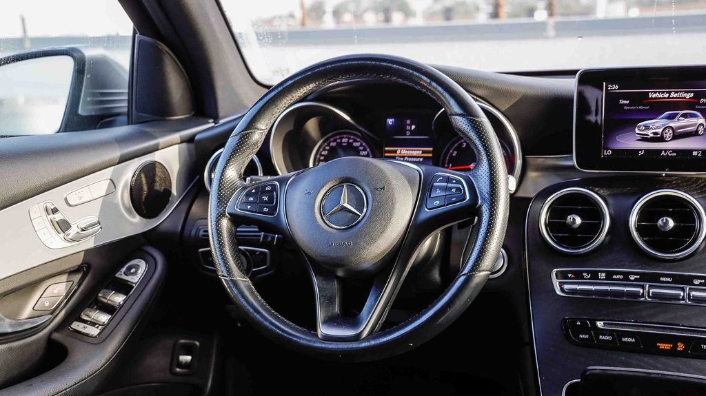 Used 2019 Mercedes-Benz GLC 300 image 18