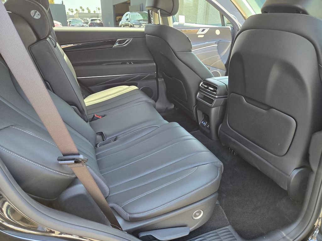 Used 2026 Genesis GV80 2.5T RWD image 22