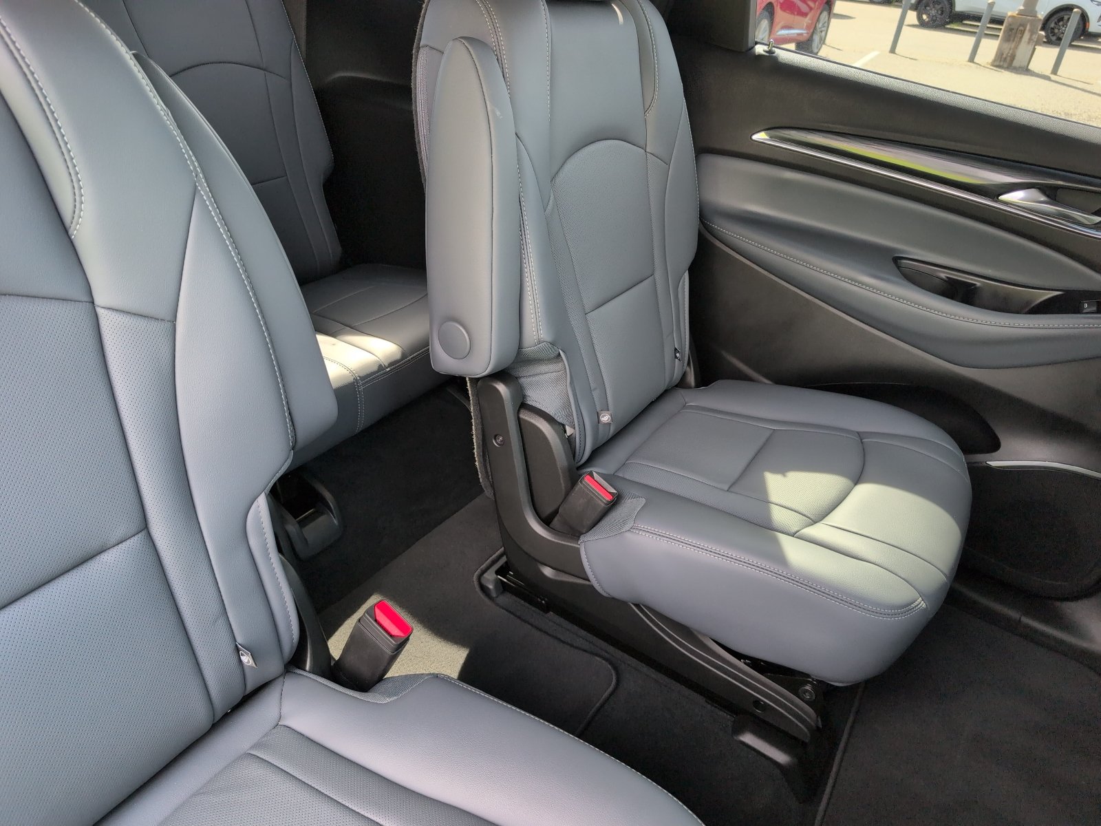 Used 2023 Buick Enclave Essence w/ Experience Buick Package FWD image 12