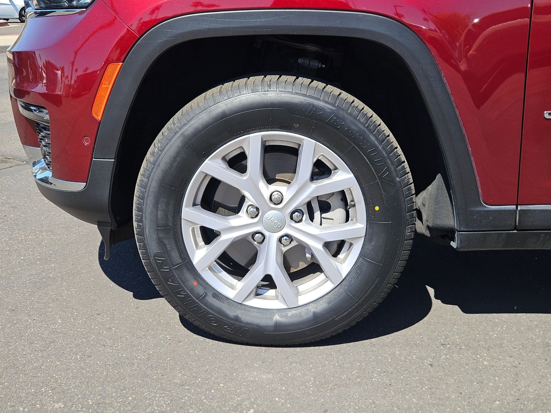 Used 2022 Jeep Grand Cherokee L Limited w/ Luxury Tech Group II image 10