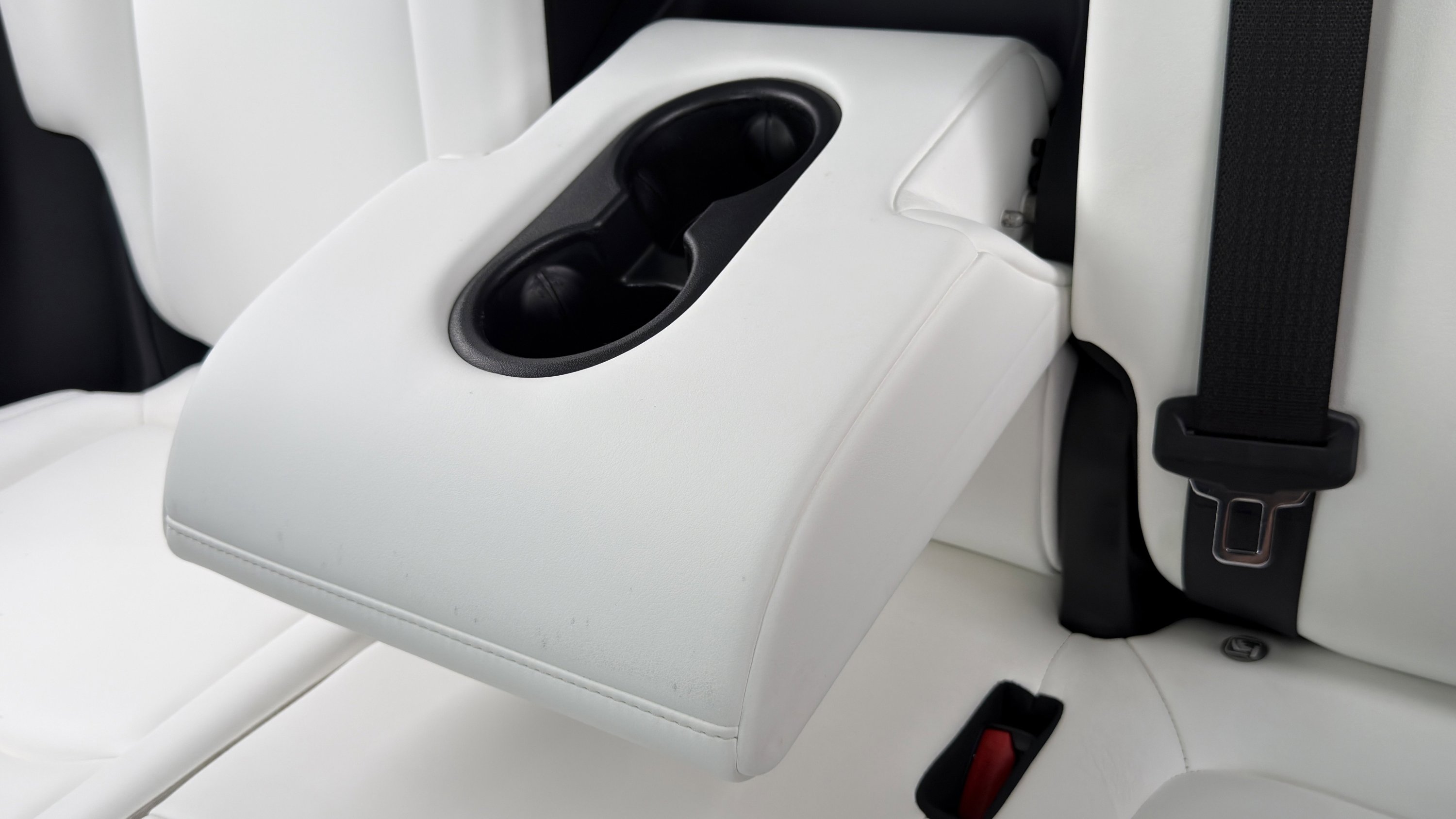 Used 2021 Tesla Model Y Long Range image 27