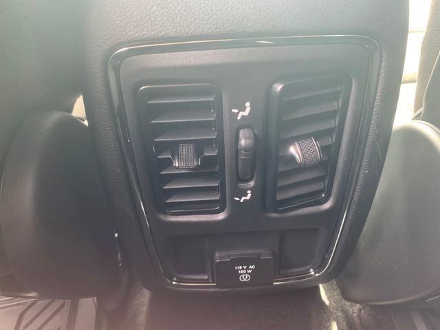 Used 2021 Jeep Grand Cherokee Laredo image 28