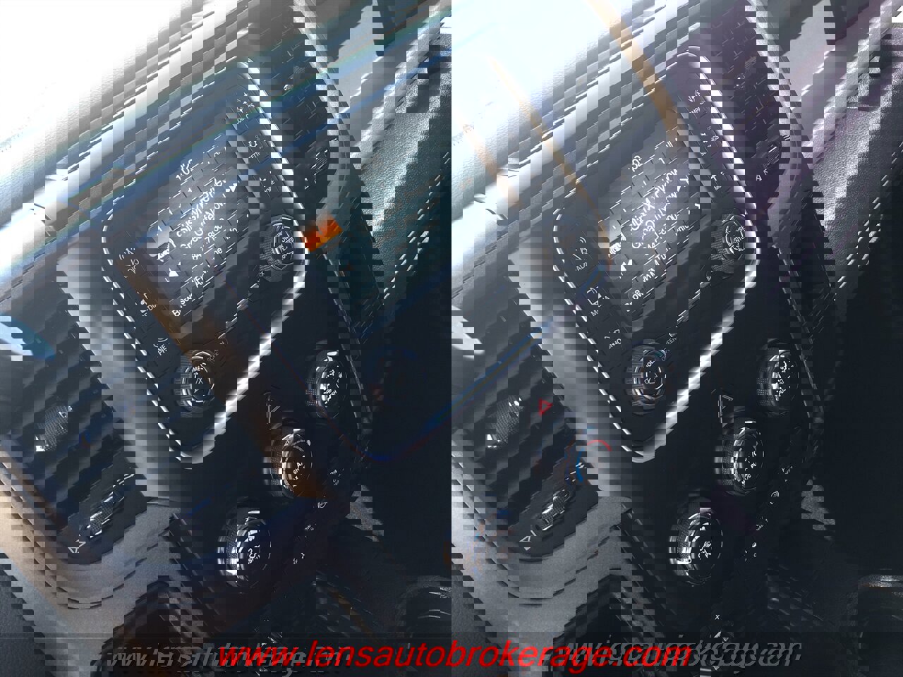 Used 2018 RAM 2500 Tradesman w/ Chrome Appearance Group image 14