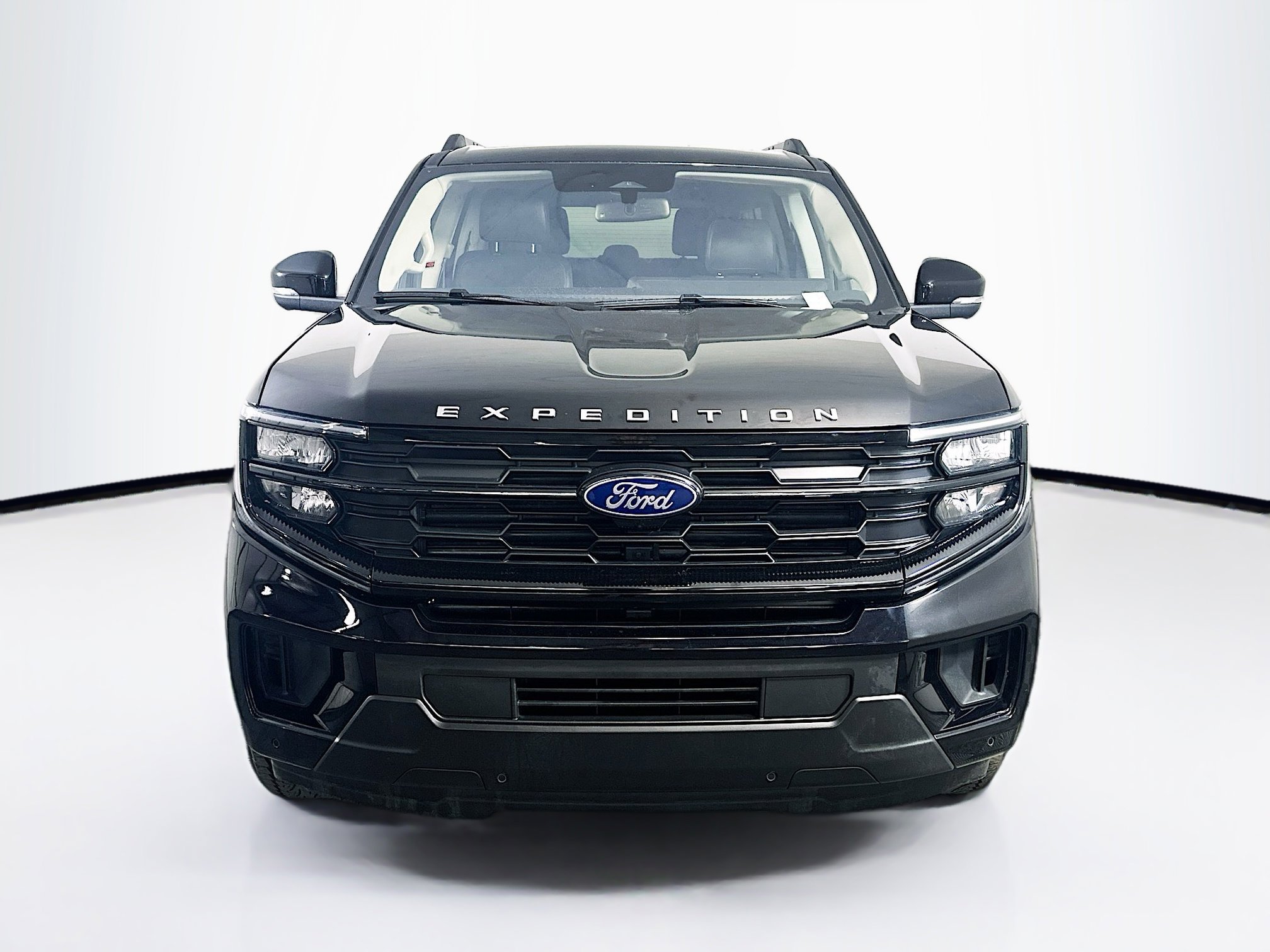 Used 2025 Ford Expedition Max Active AWD/4WD image 2