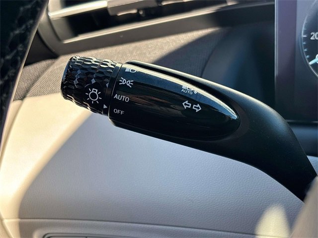 Certified 2022 Hyundai Tucson Limited image 34