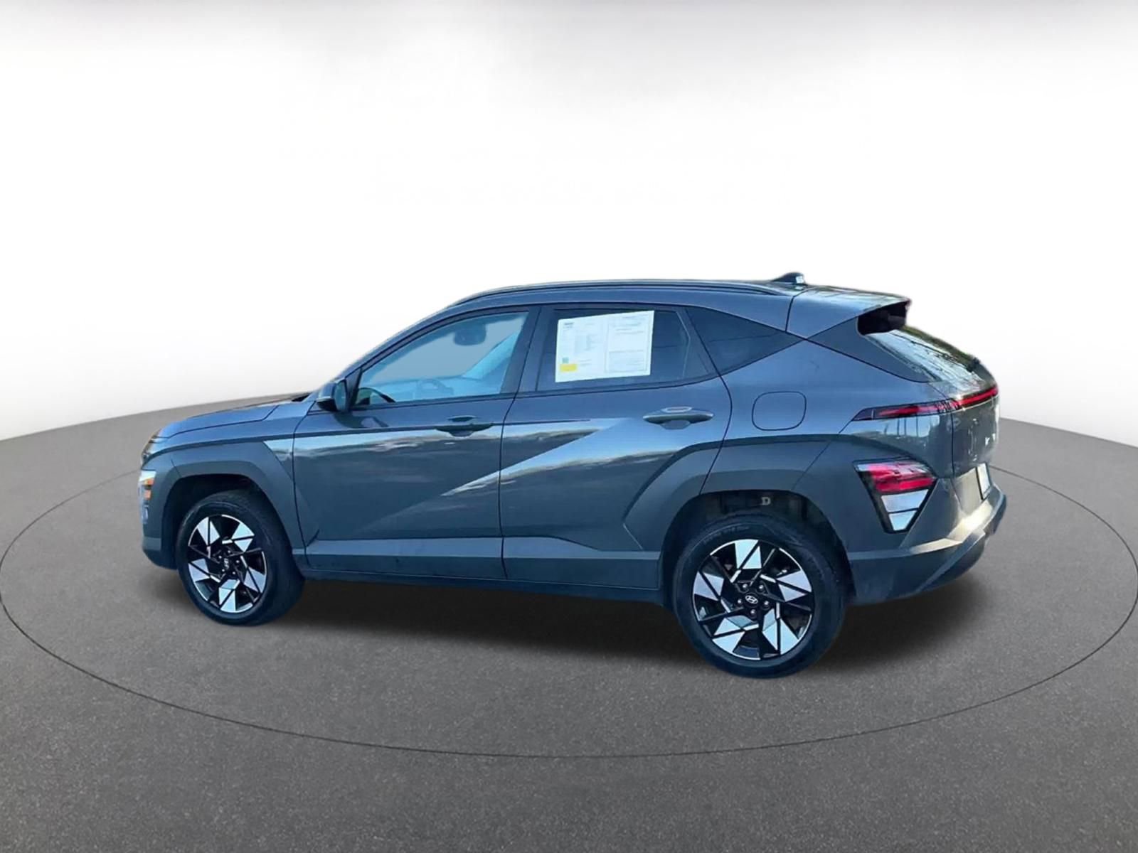 Used 2025 Hyundai Kona SEL image 10