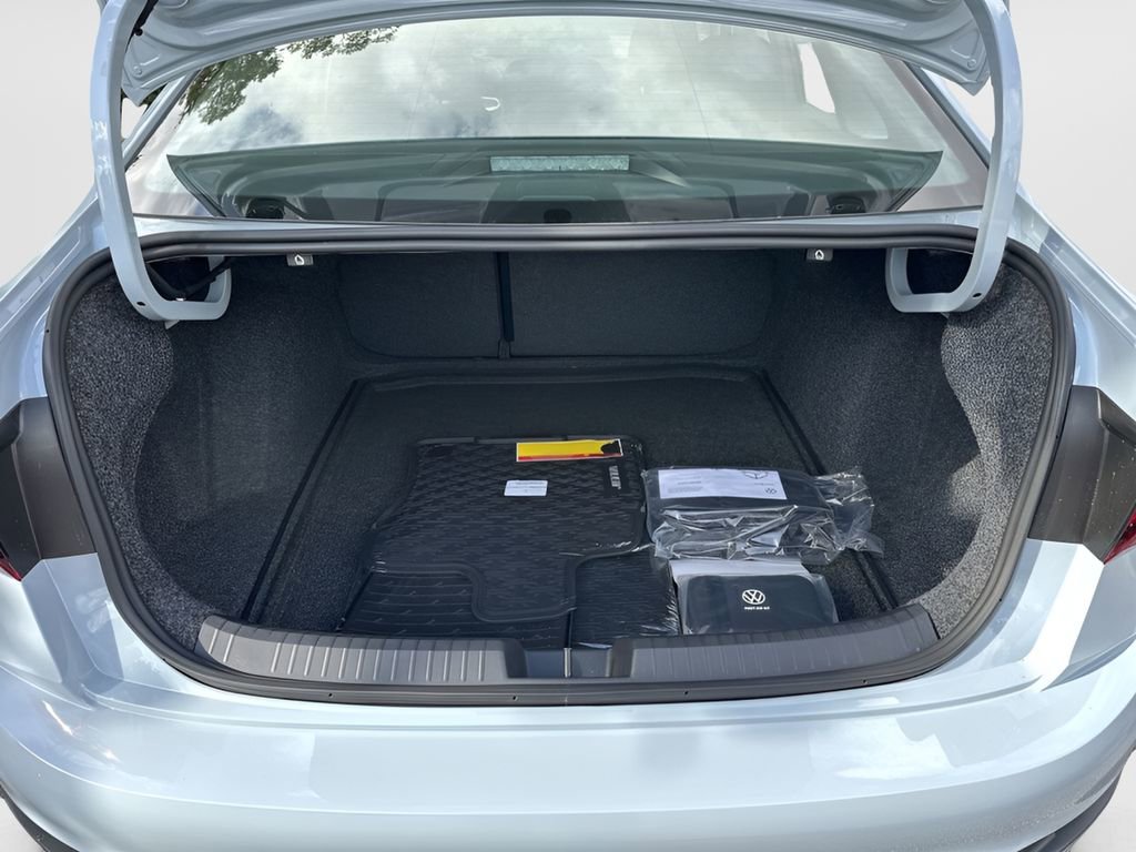 New 2026 Volkswagen Jetta SEL FWD image 24