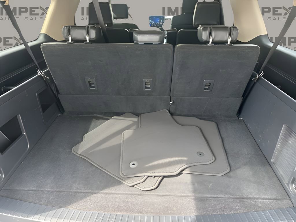 Used 2024 Ford Expedition Max XLT image 31