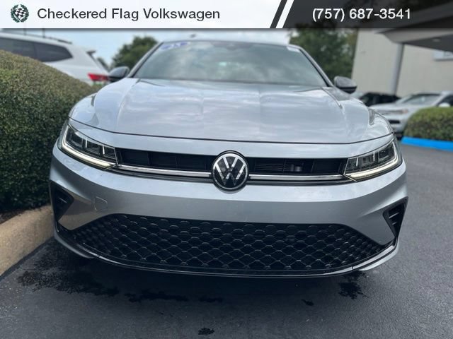 Used 2025 Volkswagen Jetta Sport FWD image 12