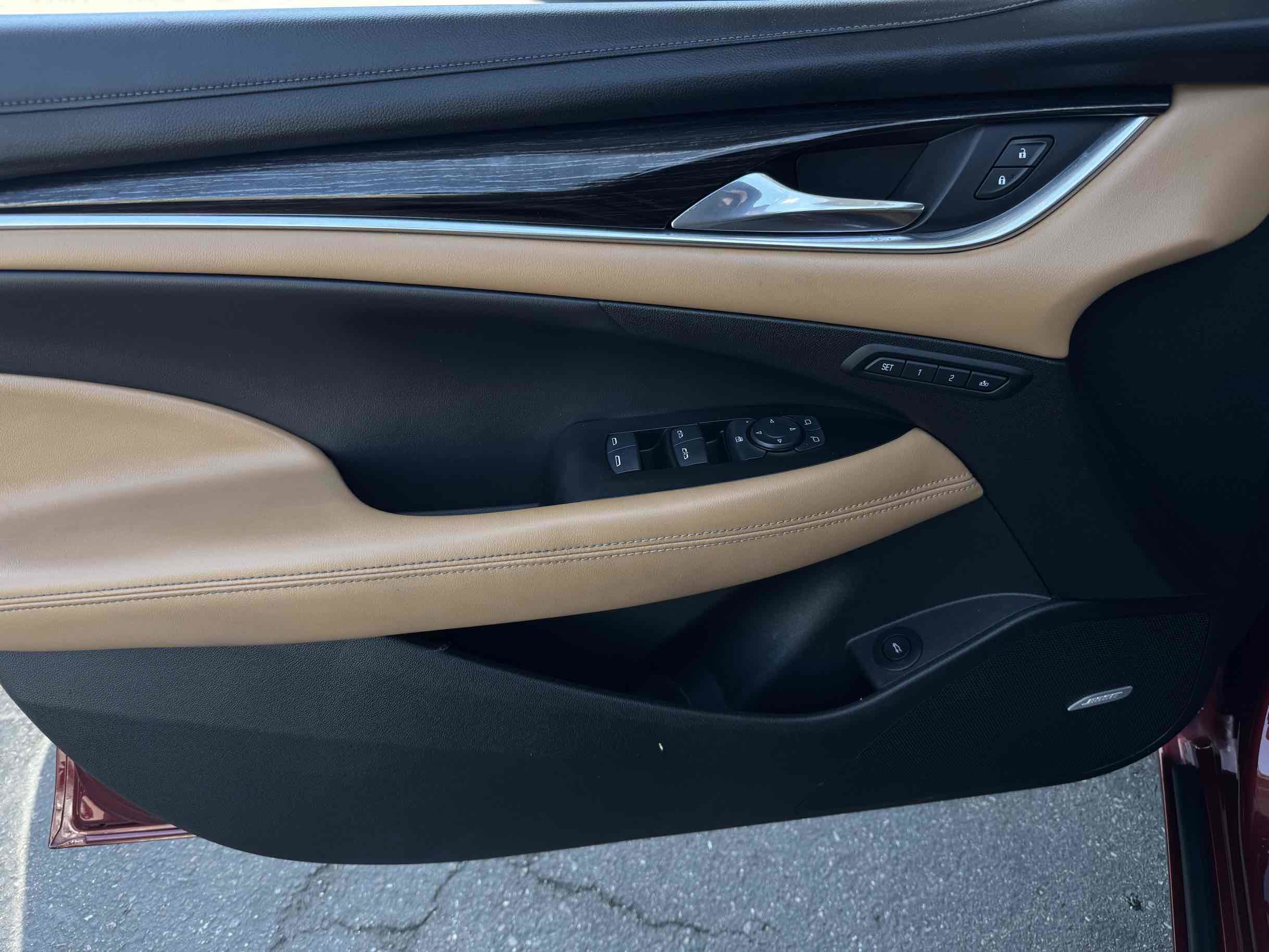 Used 2017 Buick LaCrosse Premium w/ Driver Confidence Package #2 FWD image 9