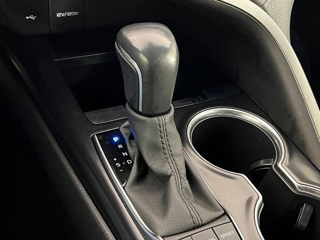 Used 2020 Toyota Camry XLE image 22