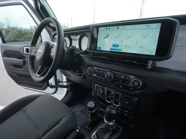 Certified 2024 Jeep Gladiator Sport image 30