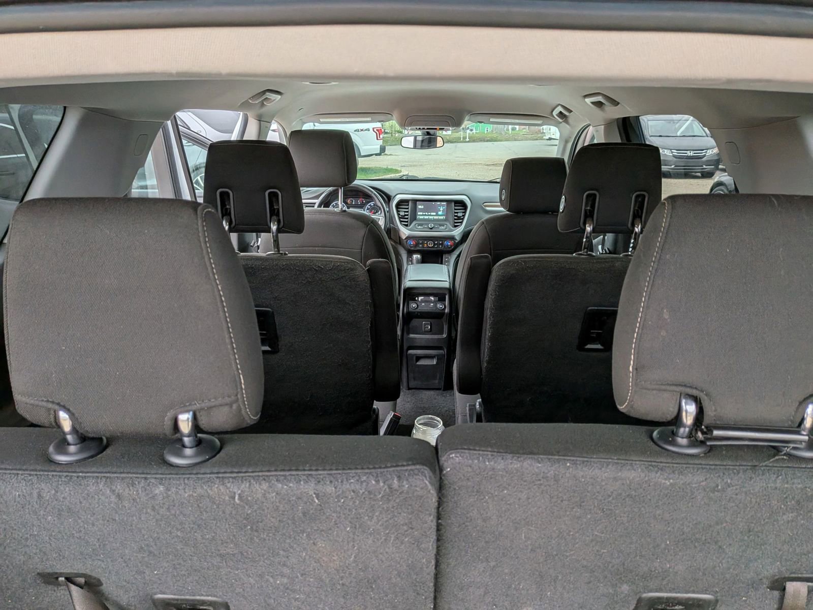 Used 2019 GMC Acadia SLE image 32