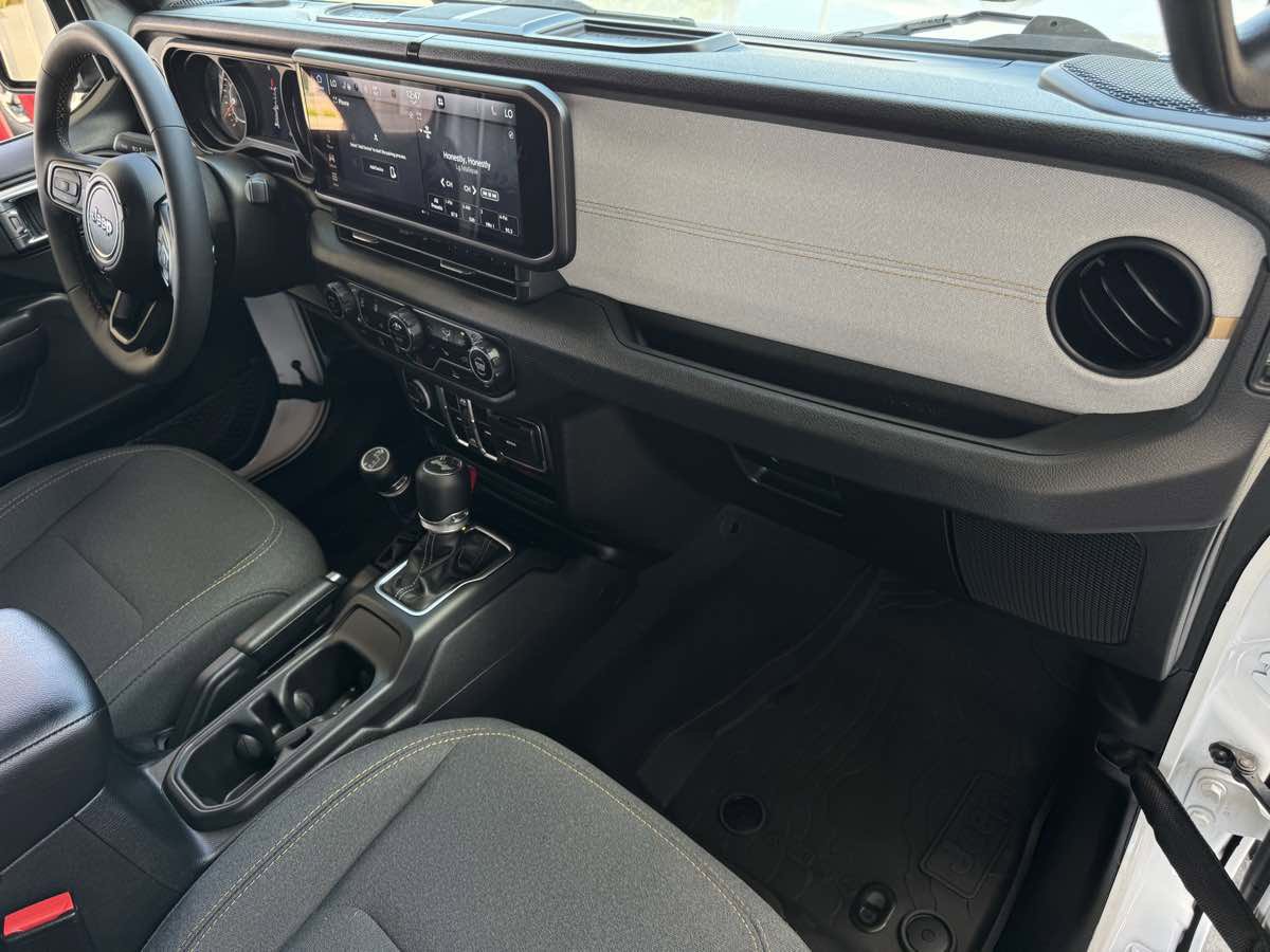 Used 2024 Jeep Wrangler Sport S AWD/4WD image 22