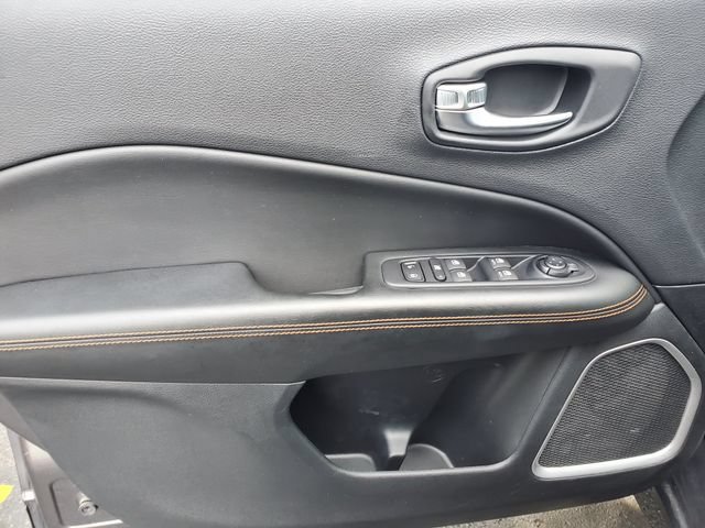 Used 2020 Jeep Compass Limited AWD/4WD image 17