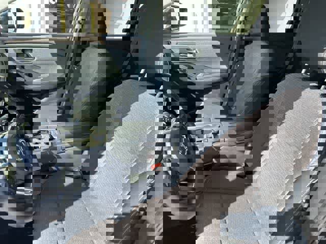 Used 2023 Nissan Rogue SV AWD/4WD image 4