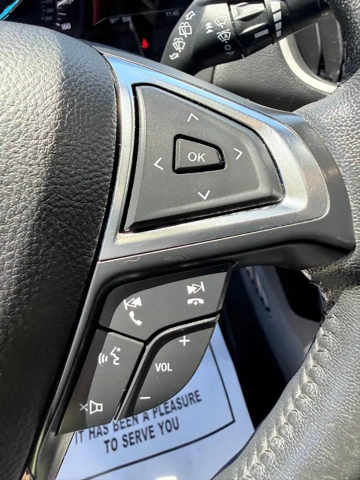 Used 2020 Ford Edge SEL AWD/4WD image 20