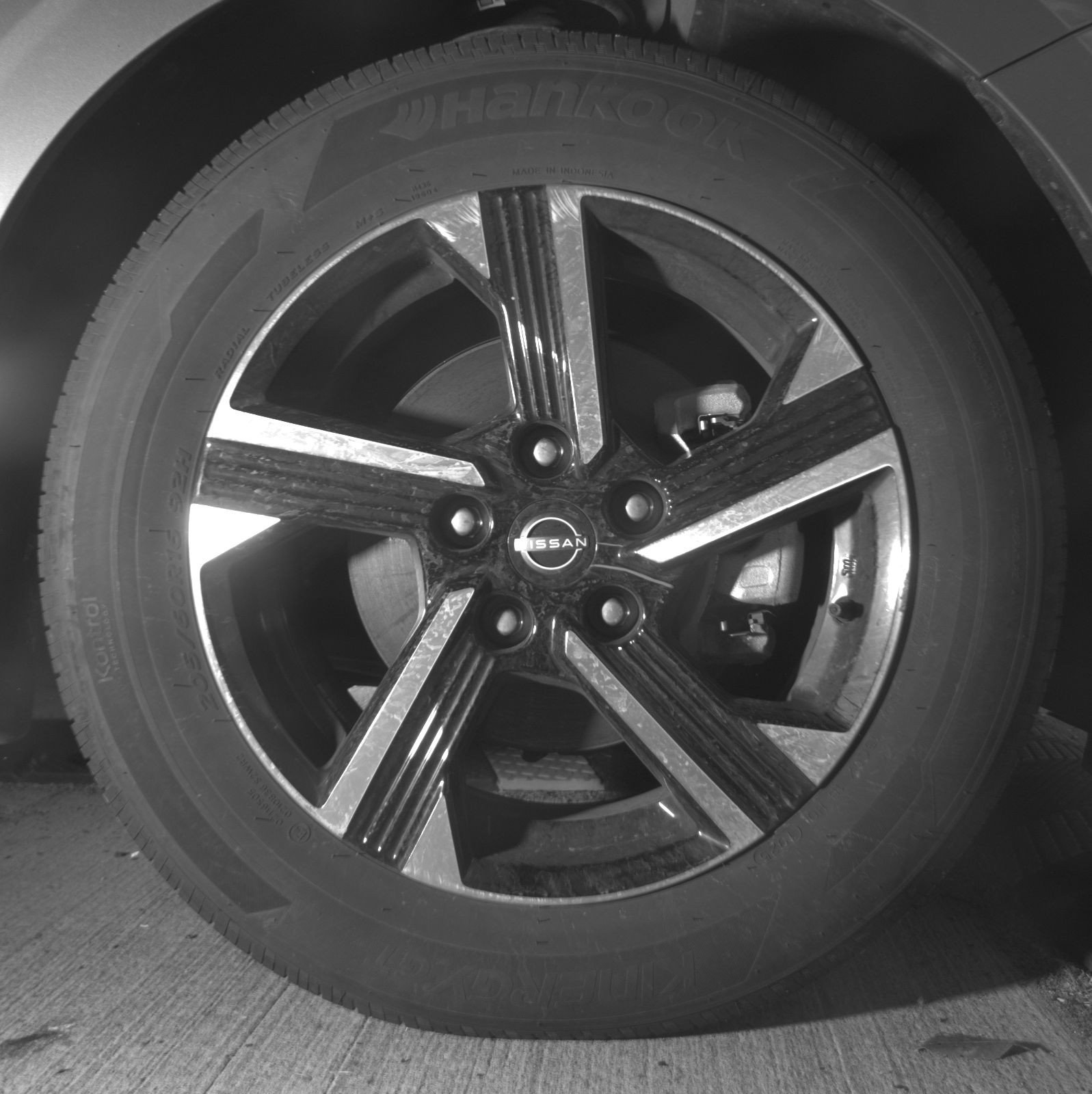 Used 2025 Nissan Sentra SV image 13