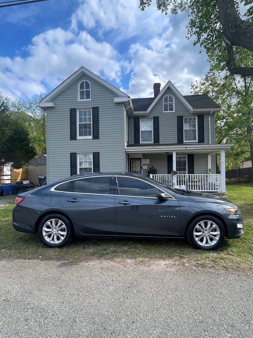 Used 2019 Chevrolet Malibu LT w/ Leather Package FWD image 5