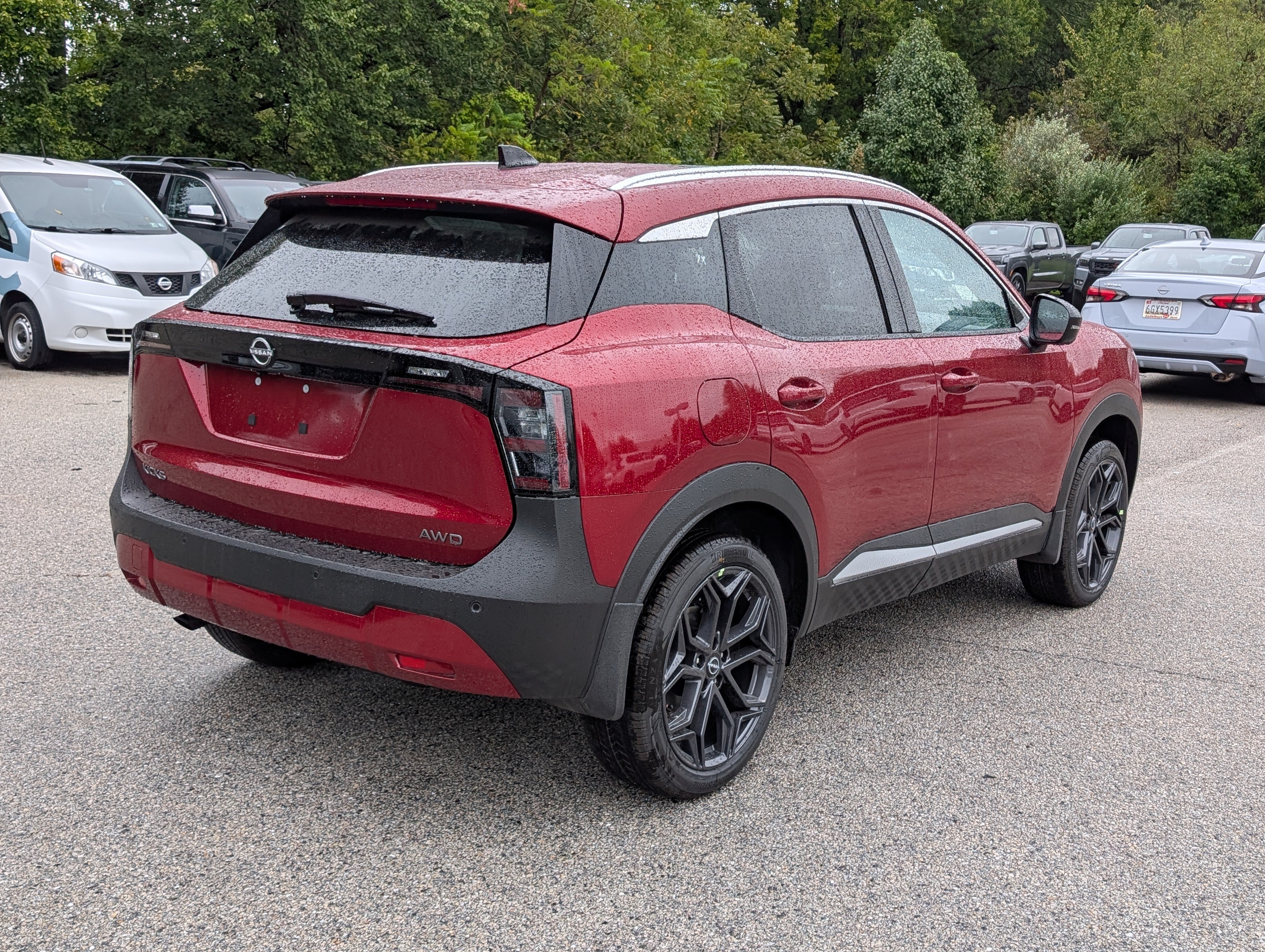 New 2027 Nissan Kicks SR w/ SR Premium Package AWD/4WD image 3