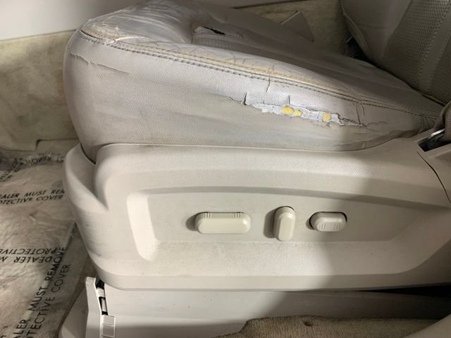 Used 2013 Lincoln MKX FWD image 16