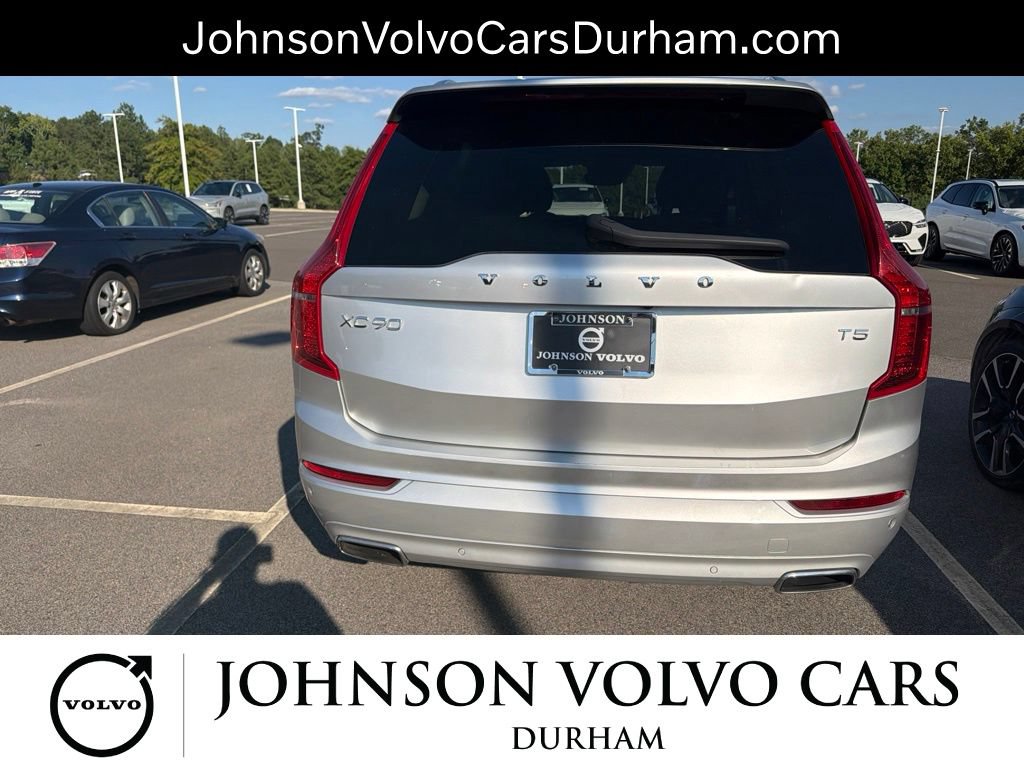 Used 2021 Volvo XC90 T5 Momentum w/ Climate Package FWD image 10