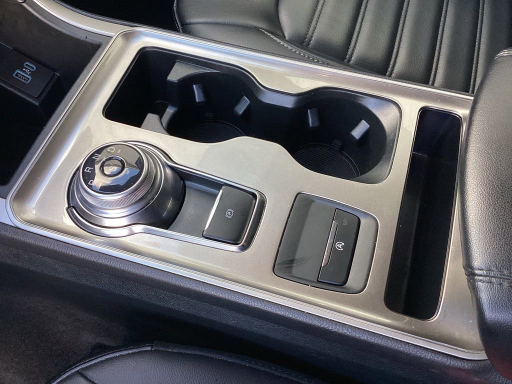 Used 2024 Ford Edge SEL image 33