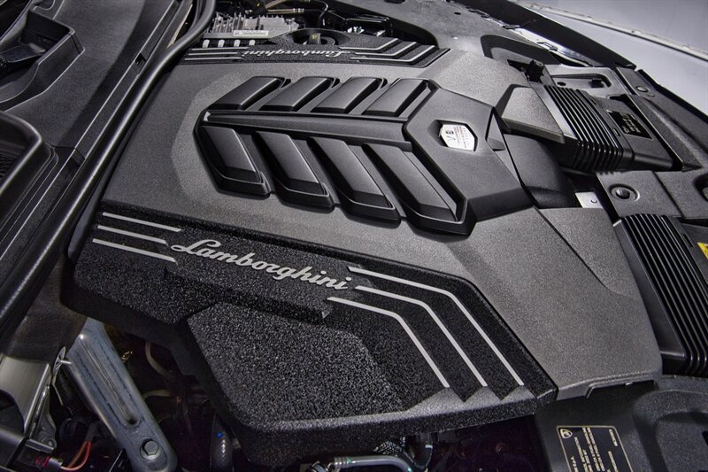 Used 2022 Lamborghini Urus AWD/4WD image 51