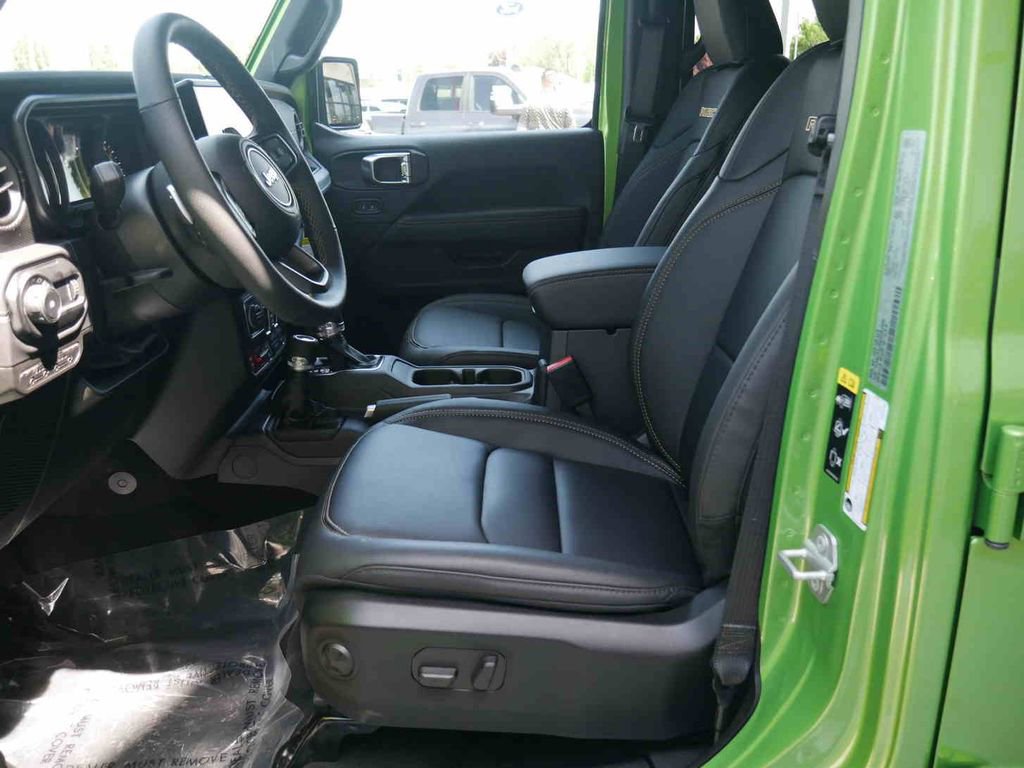New 2025 Jeep Wrangler Rubicon 392 image 18