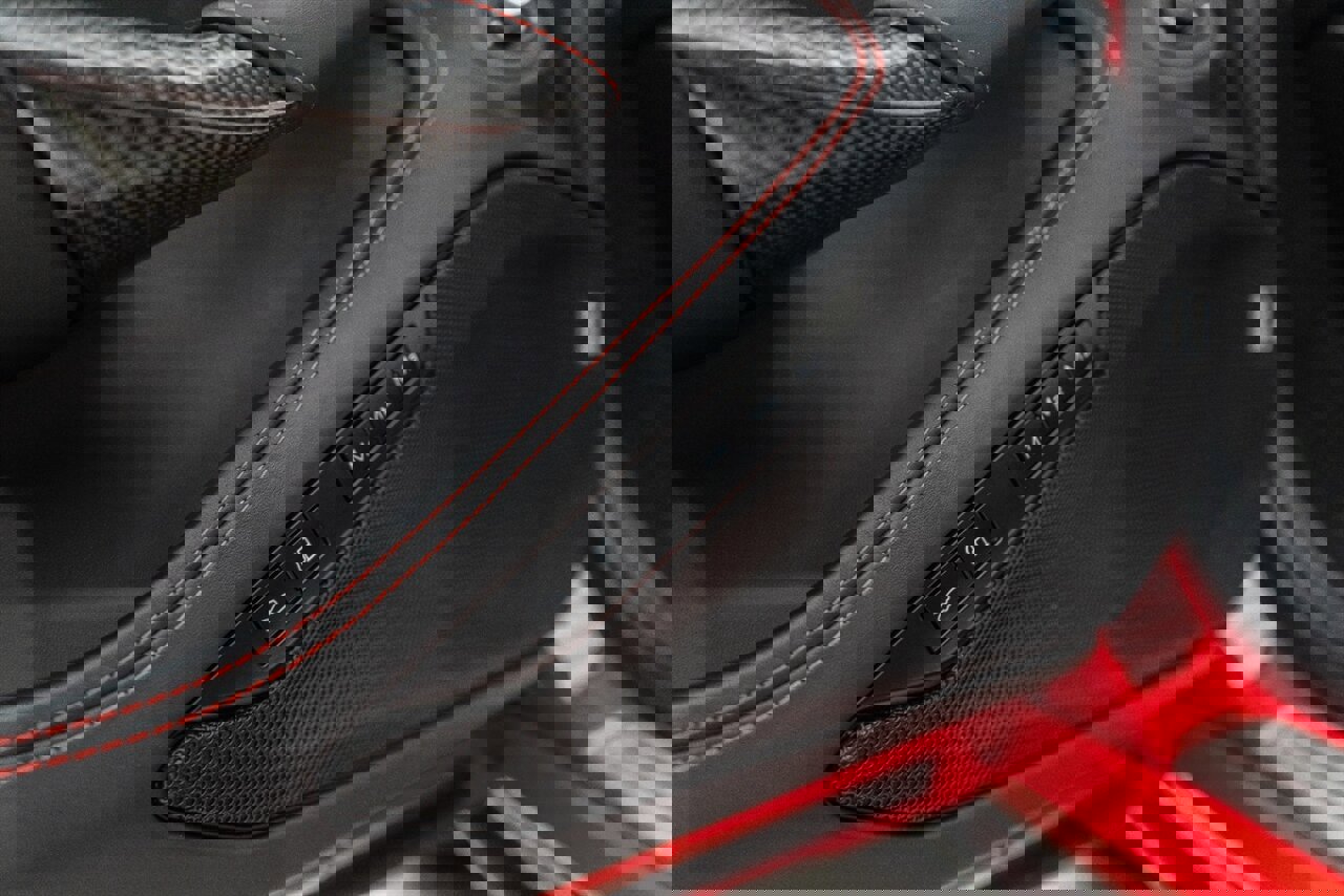 Used 2022 Ferrari F8 Tributo image 93