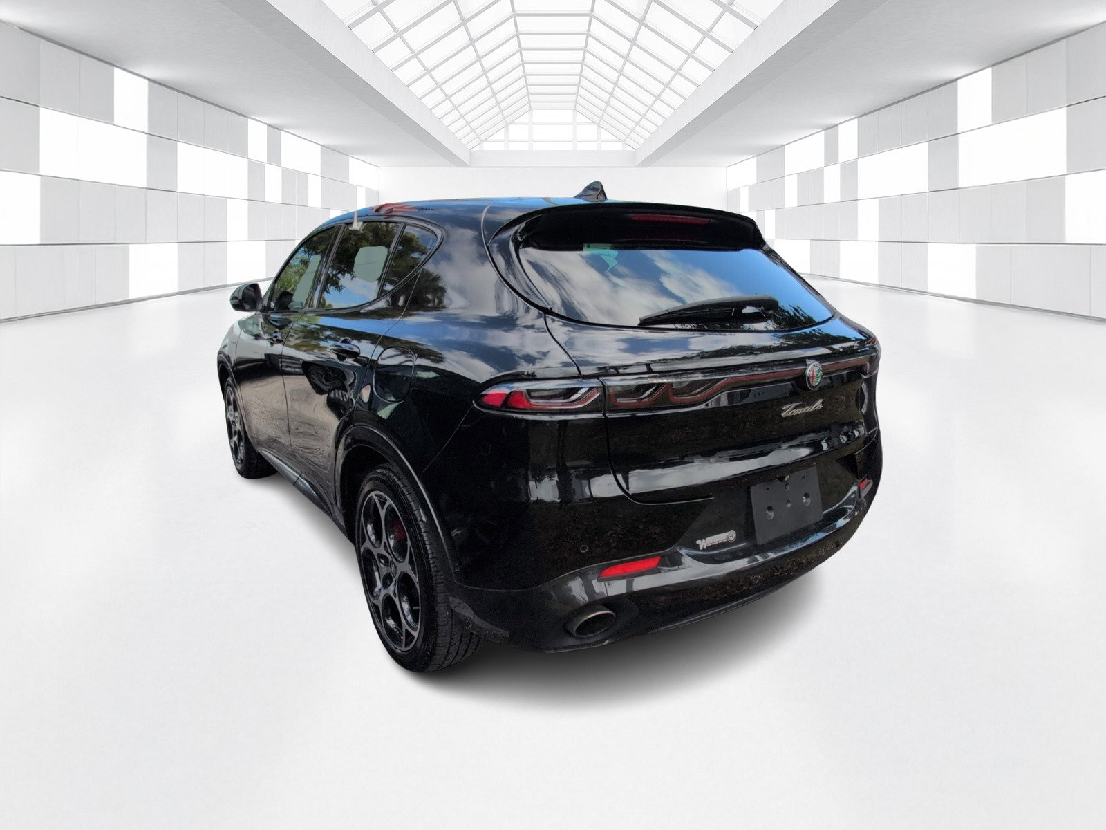 Used 2024 Alfa Romeo Tonale Veloce w/ Active Assist Package AWD/4WD image 4