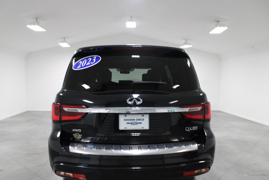 Used 2023 INFINITI QX80 Sensory w/ Cargo Package AWD/4WD image 8