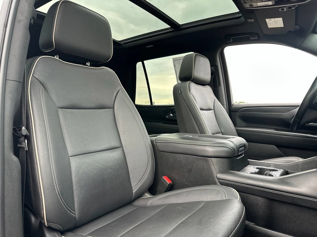 Used 2023 GMC Yukon SLT w/ SLT Premium Package AWD/4WD image 27