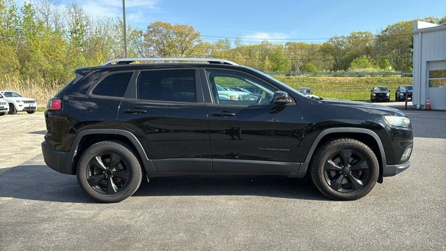 Used 2019 Jeep Cherokee Limited w/ Trailer Tow Group AWD/4WD image 5