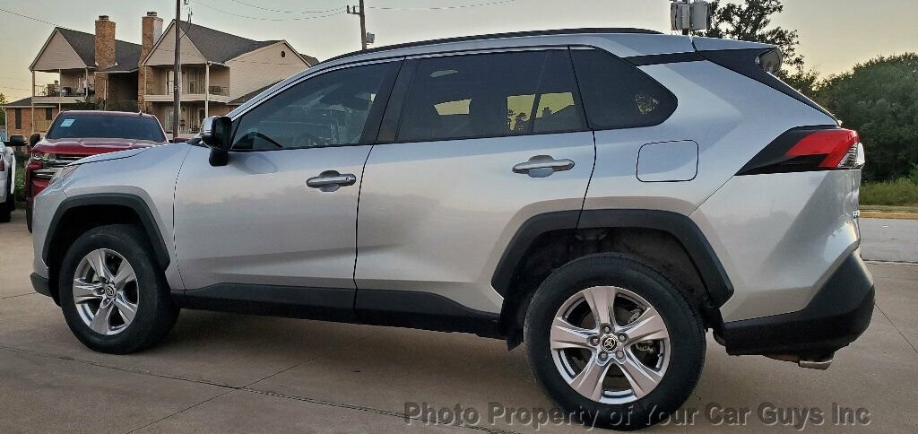 Used 2022 Toyota RAV4 XLE w/ Convenience Package image 21