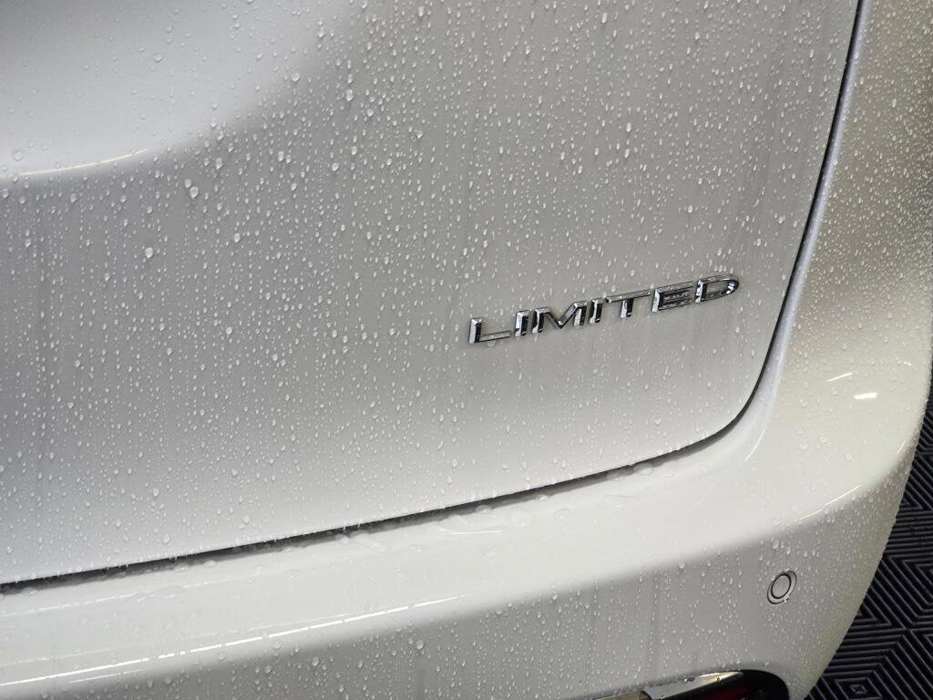 Used 2022 Chrysler Pacifica Limited image 15