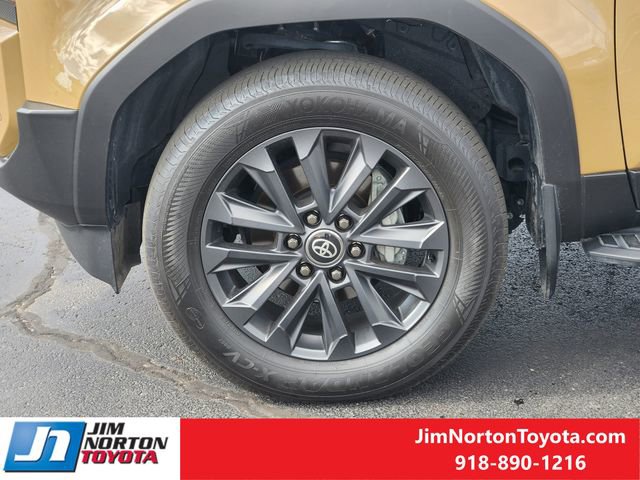 Used 2025 Toyota Land Cruiser w/ Premium Package image 14