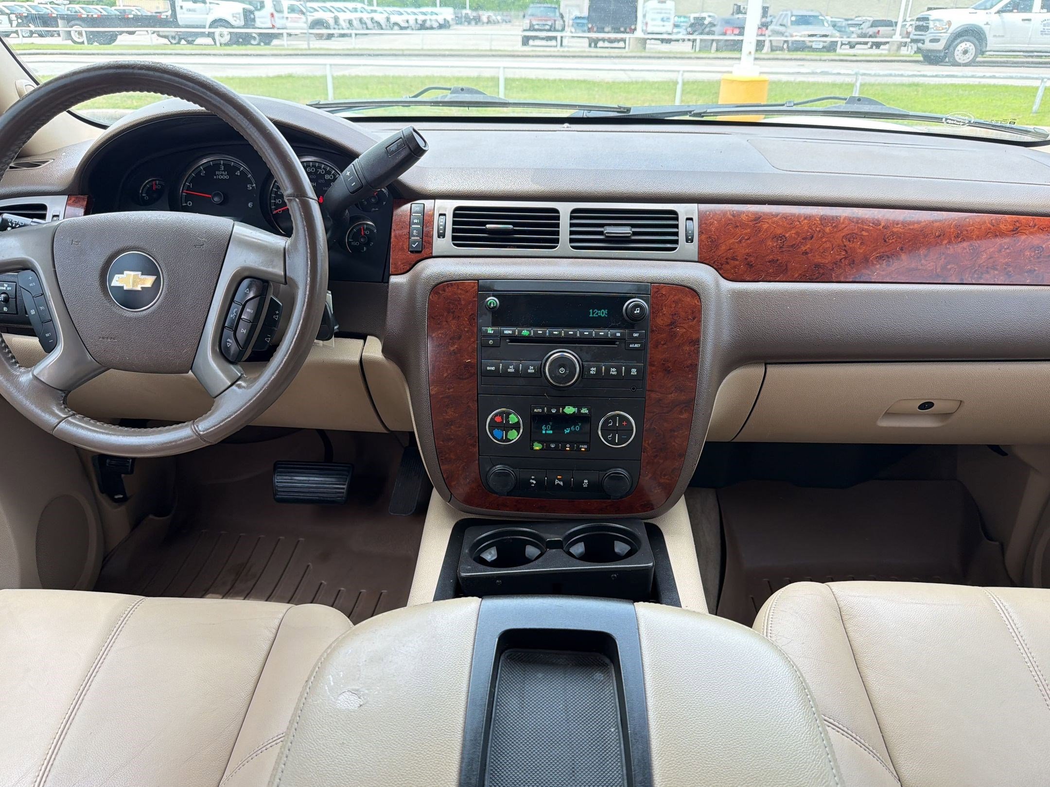 Used 2012 Chevrolet Tahoe LT RWD image 15