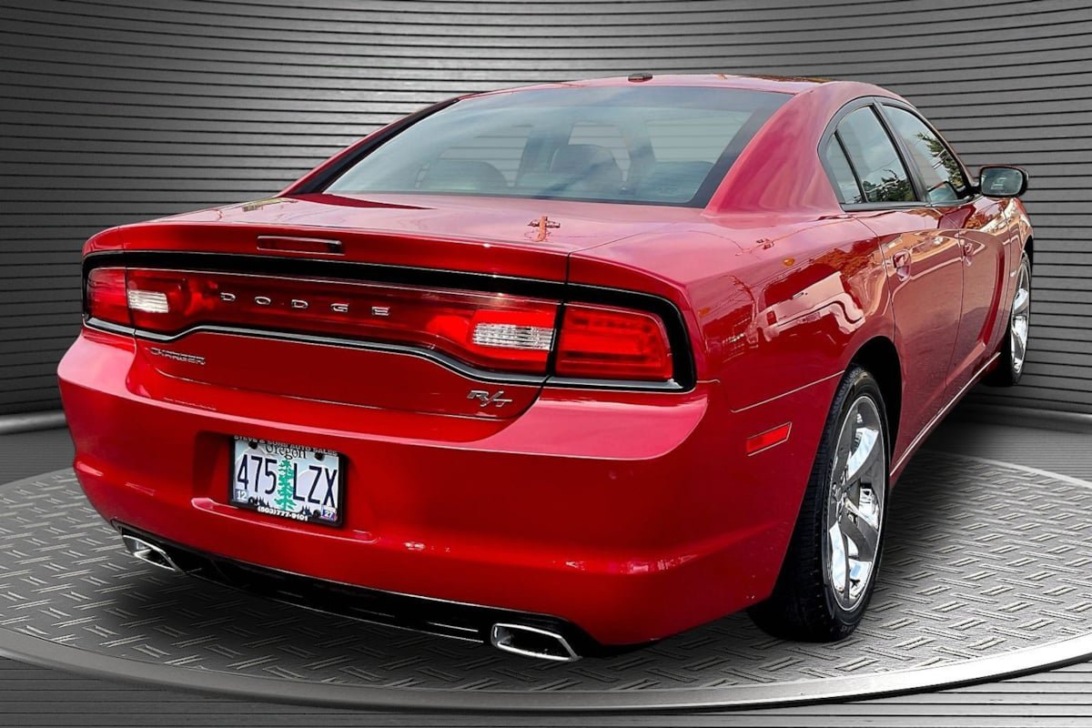 Used 2012 Dodge Charger R/T RWD image 6