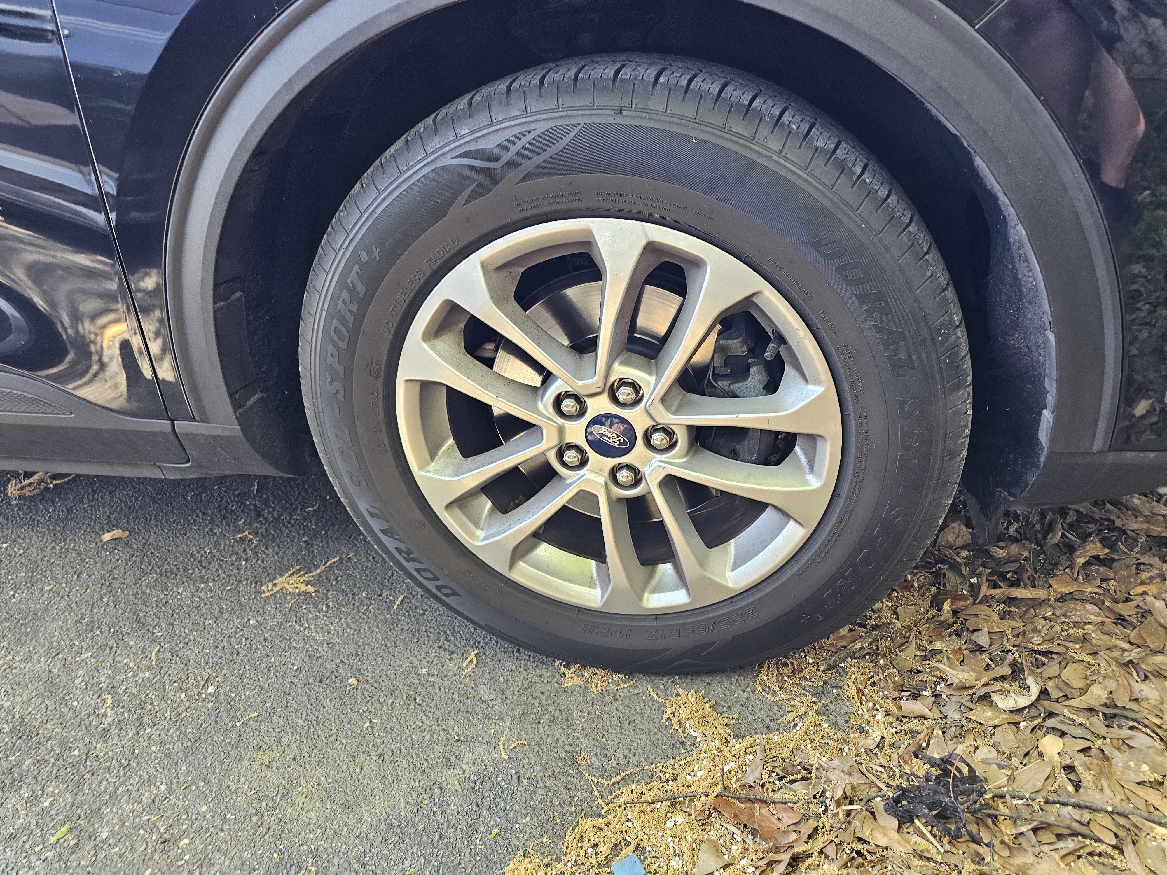 Used 2020 Ford Escape SE image 4