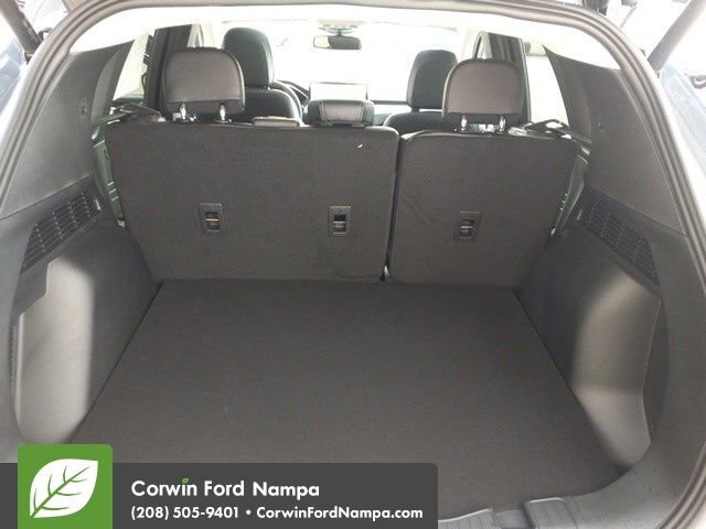 New 2025 Ford Escape SE w/ PHEV Premium Package image 32